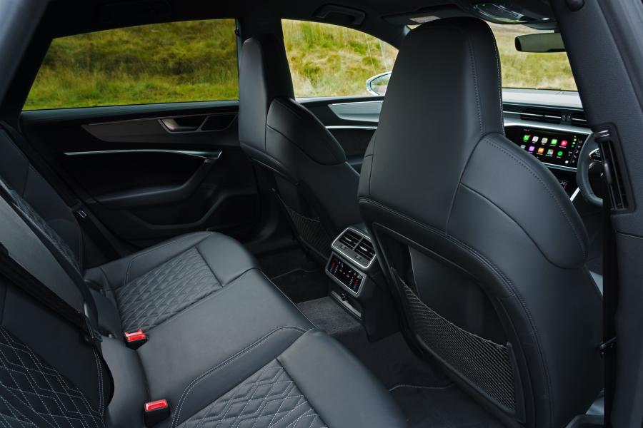 Интерьер Audi S7 Sportback TDI 2019 года  (UK) (фото 36 из 41)